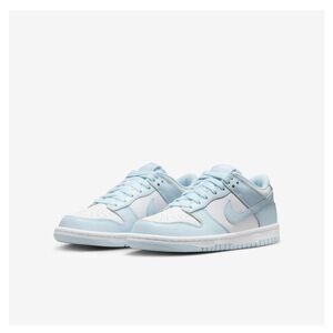 Nike Dunk Low Big Kids/Women’s White/Glacier Blue sneakers 6Y /W 7.5